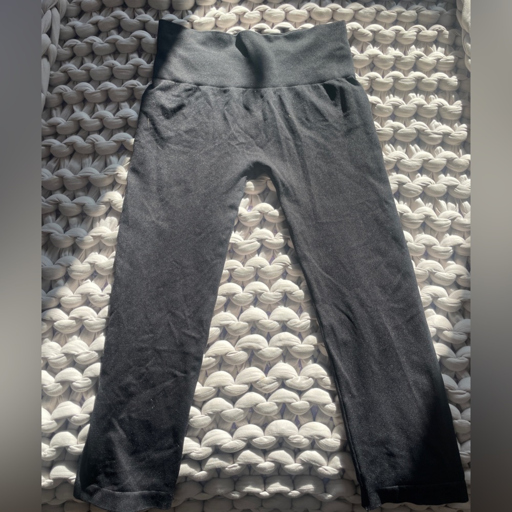 SPANX Look at Me Now Cropped Seamless Leggings
